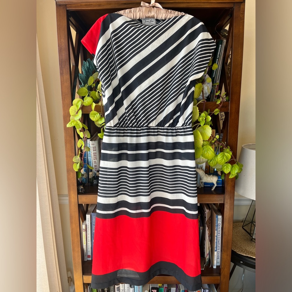 70s 80s Vintage Black White Red Stripe M/L 80s fashion dress